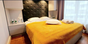 Miodowy Apartament z balkonem, huśtawką, garażem i fakturą